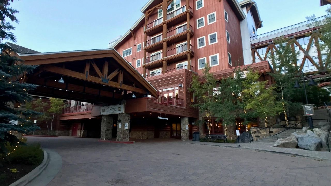 The Lodge at Mountaineer Square
