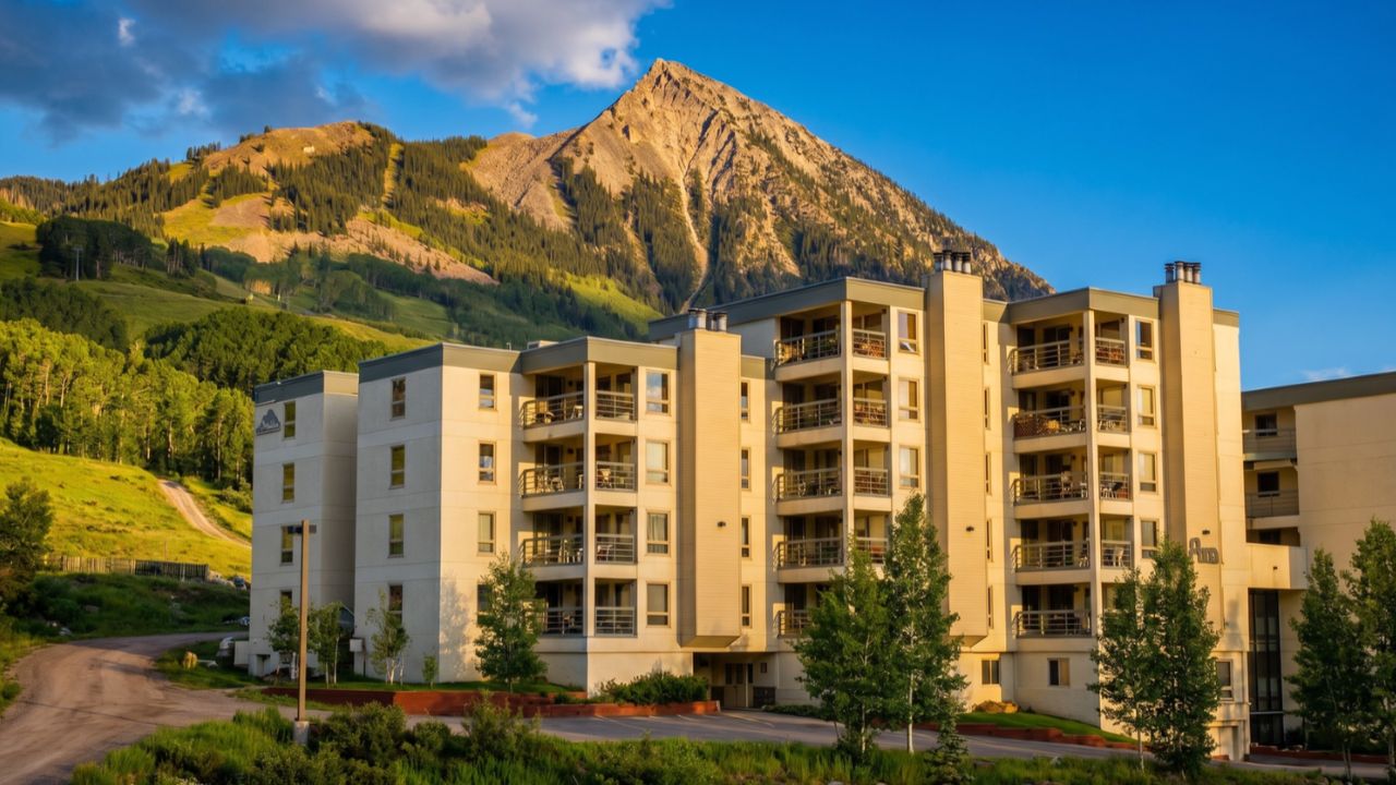 The Plaza Condominiums